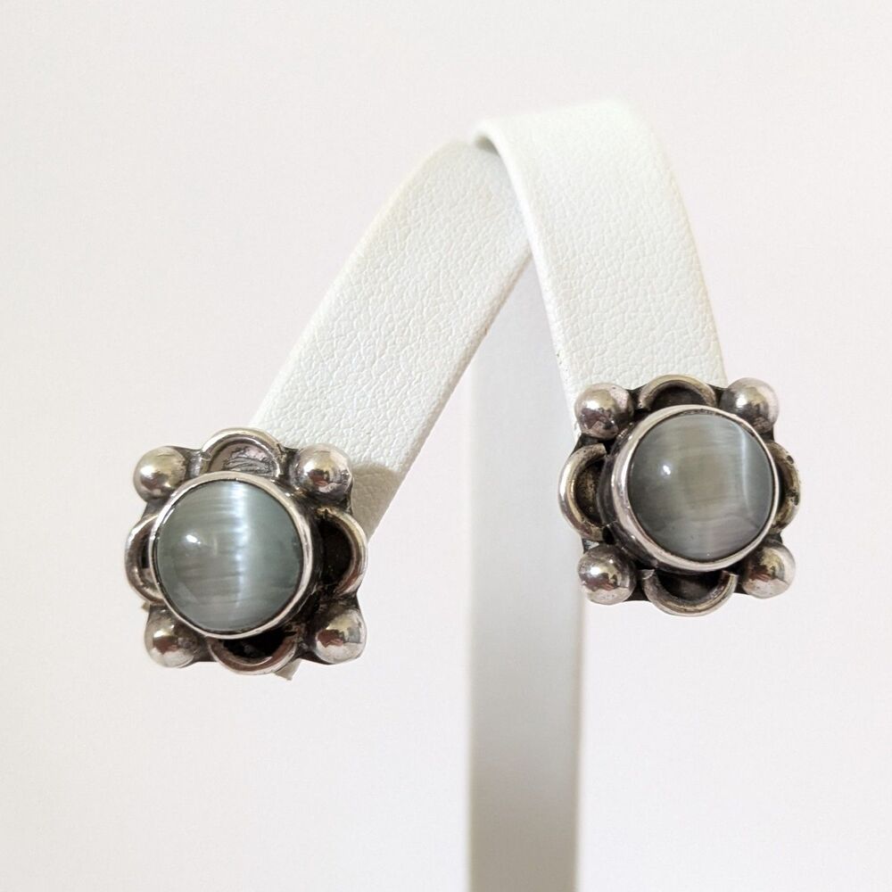 Vintage 925 Sterling Silver Cats Eye Quartz Stud Earrings Southwest Handcrafted